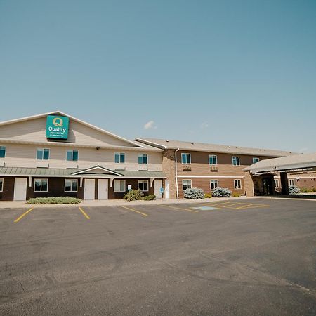 Quality Inn & Suites Watertown Near Prairie Lakes Ice Arena エクステリア 写真