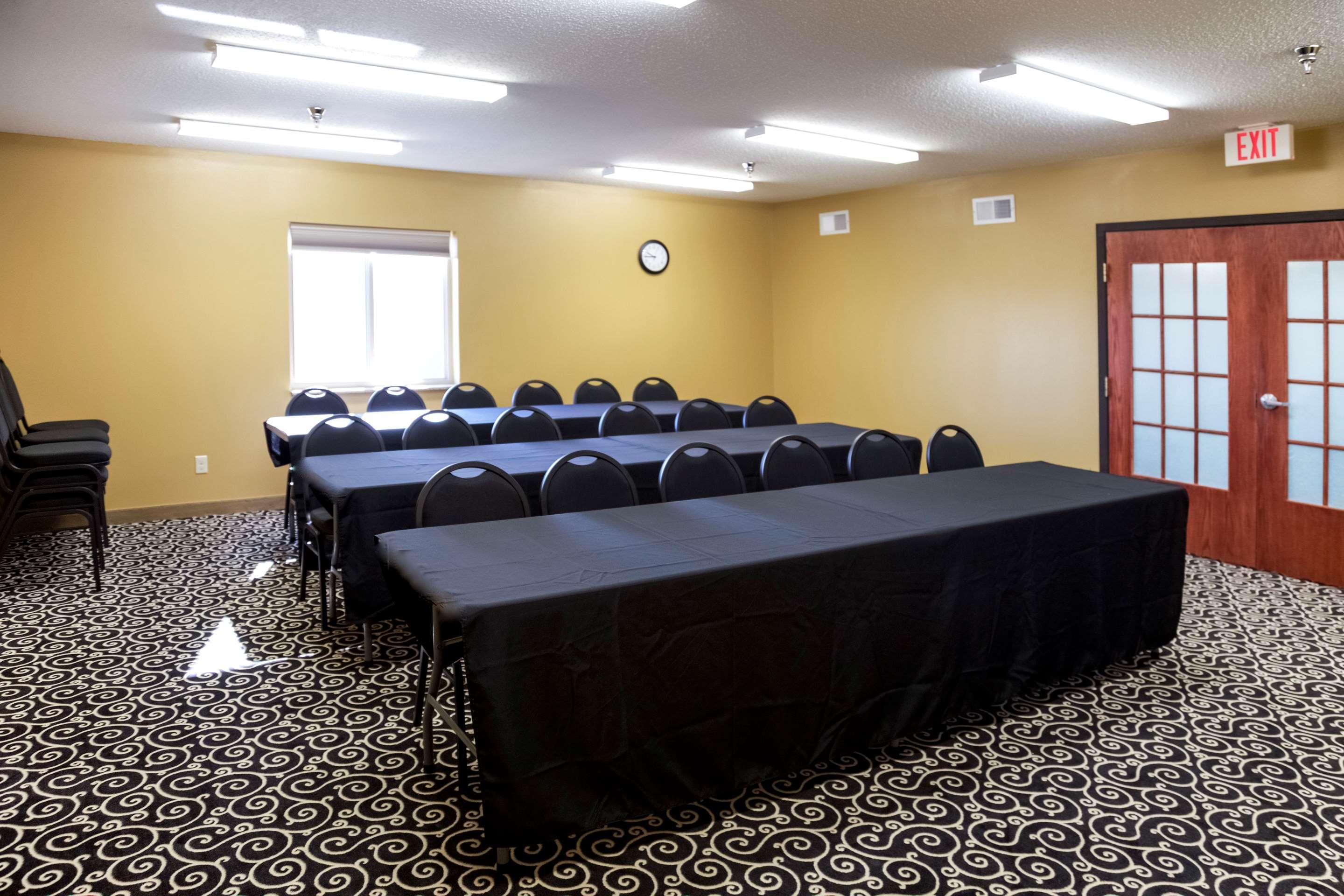 Quality Inn & Suites Watertown Near Prairie Lakes Ice Arena エクステリア 写真