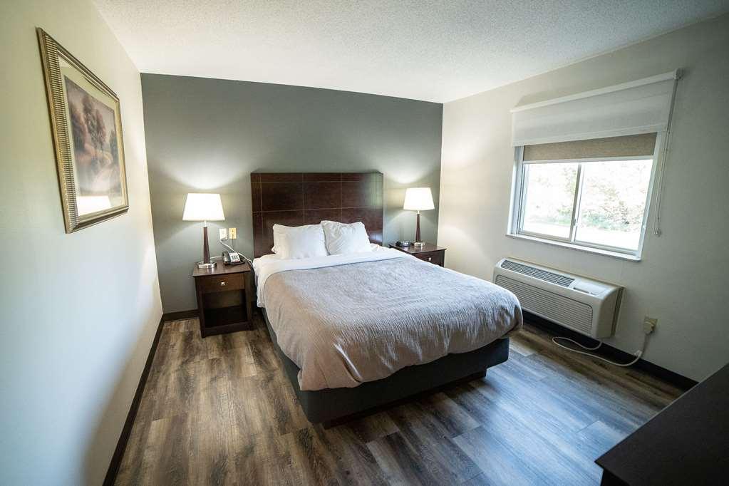 Quality Inn & Suites Watertown Near Prairie Lakes Ice Arena 部屋 写真