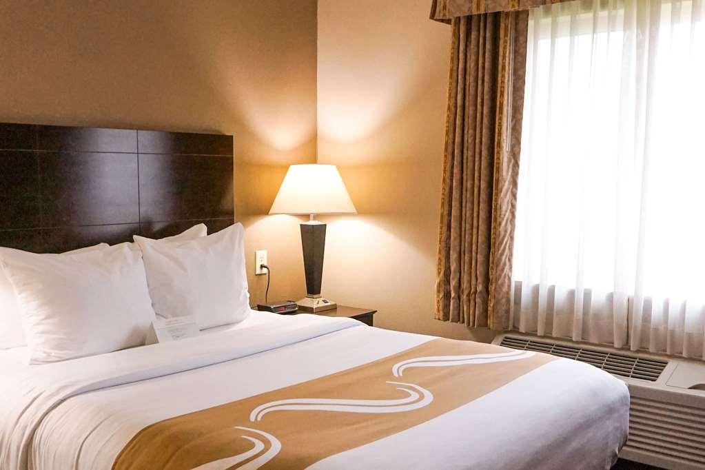 Quality Inn & Suites Watertown Near Prairie Lakes Ice Arena 部屋 写真