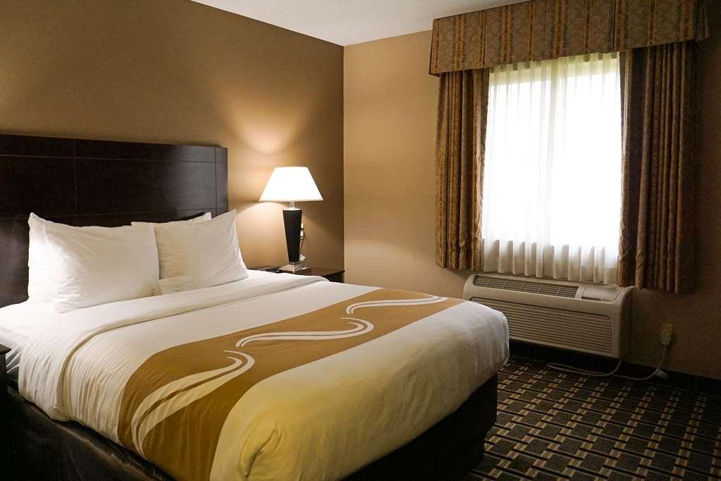 Quality Inn & Suites Watertown Near Prairie Lakes Ice Arena 部屋 写真