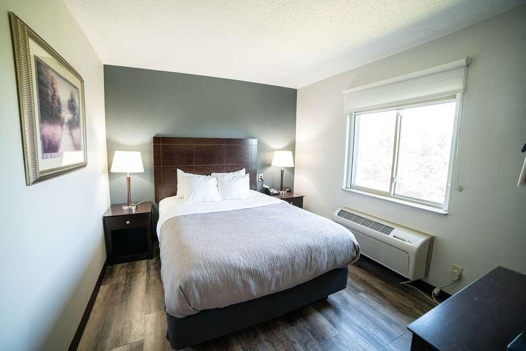 Quality Inn & Suites Watertown Near Prairie Lakes Ice Arena 部屋 写真